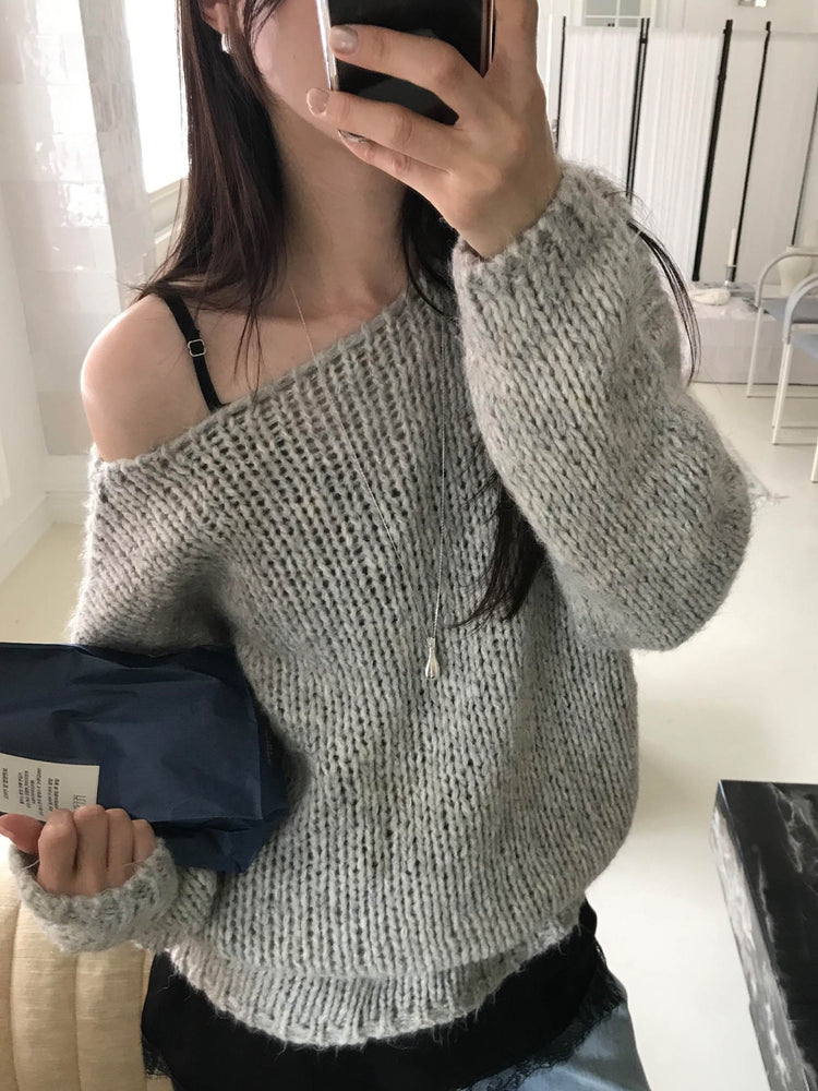 側露肩粗針針織上衣