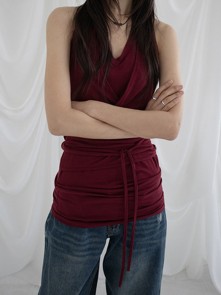 美色掛脖綁帶細節上衣