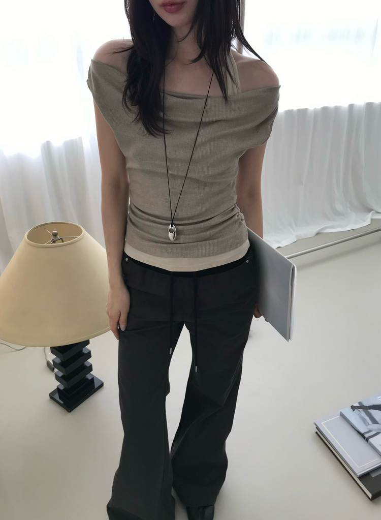 美肩抓皺細節假兩件上衣