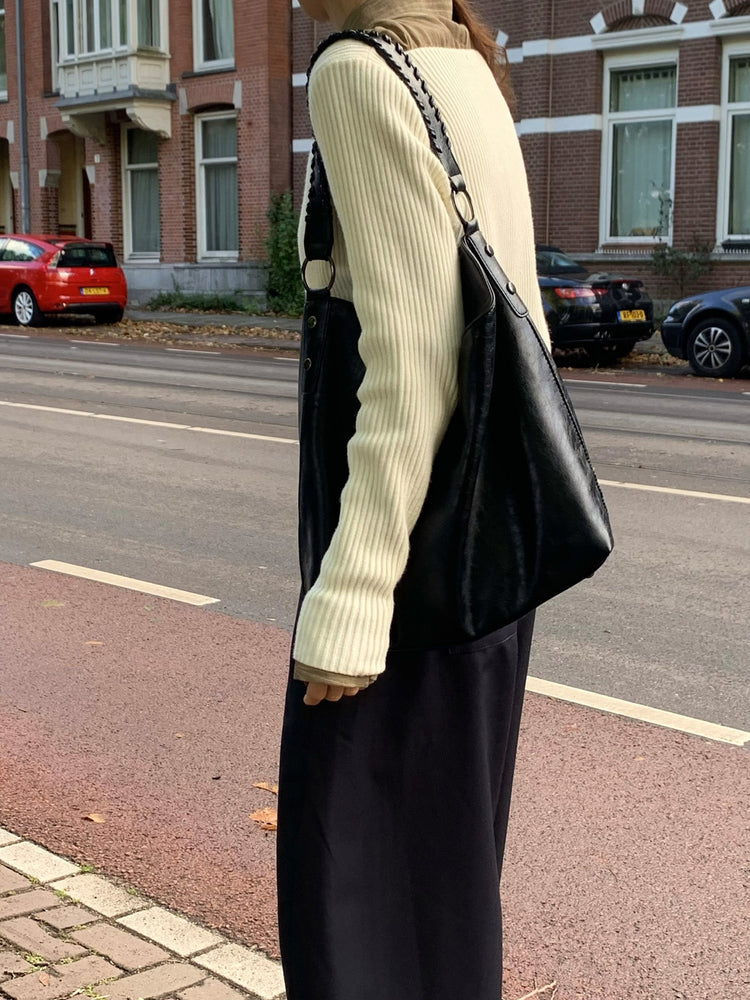 暗紋理修腰開叉細節襯衫