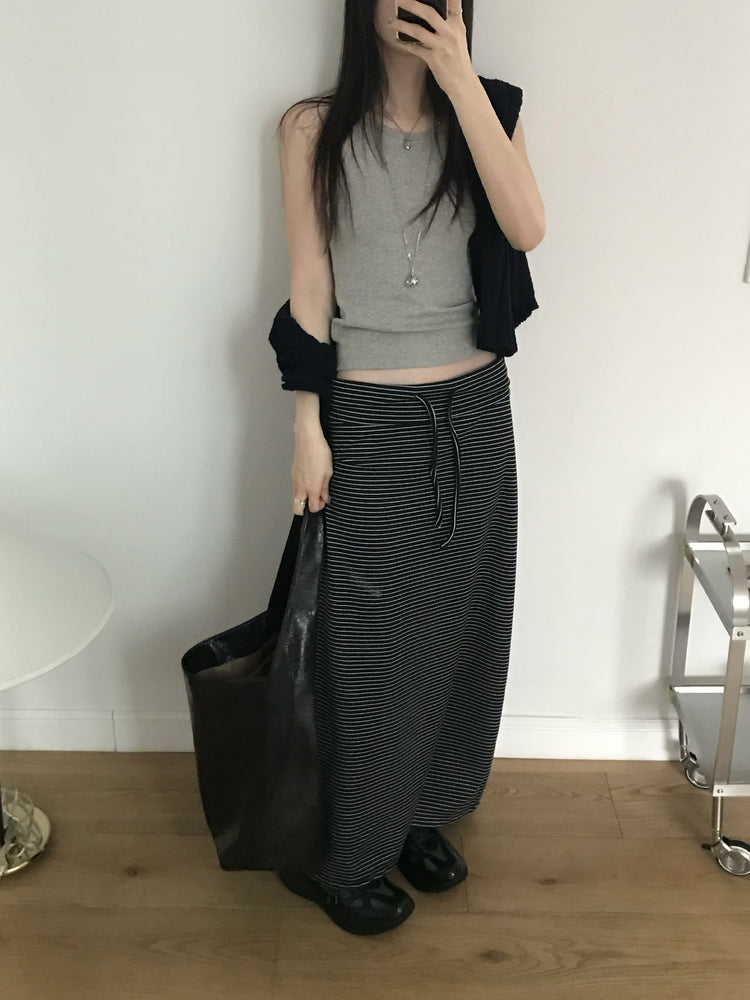 美色削肩細帶背心