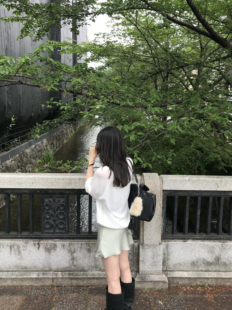 光澤感微傘短裙