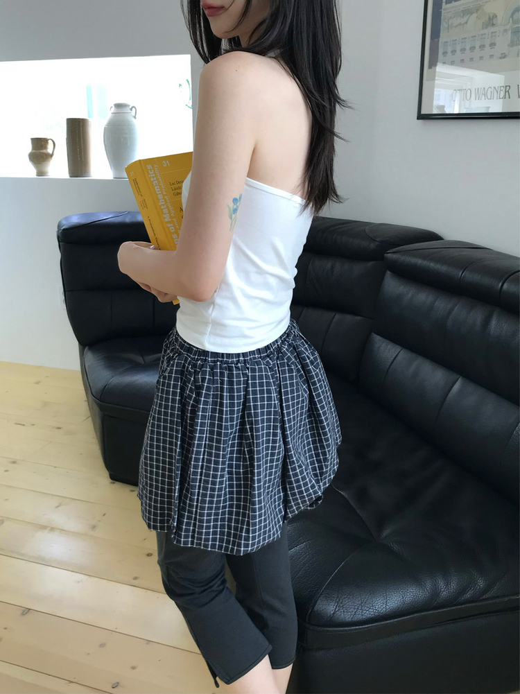 掛脖胸壓線細節上衣
