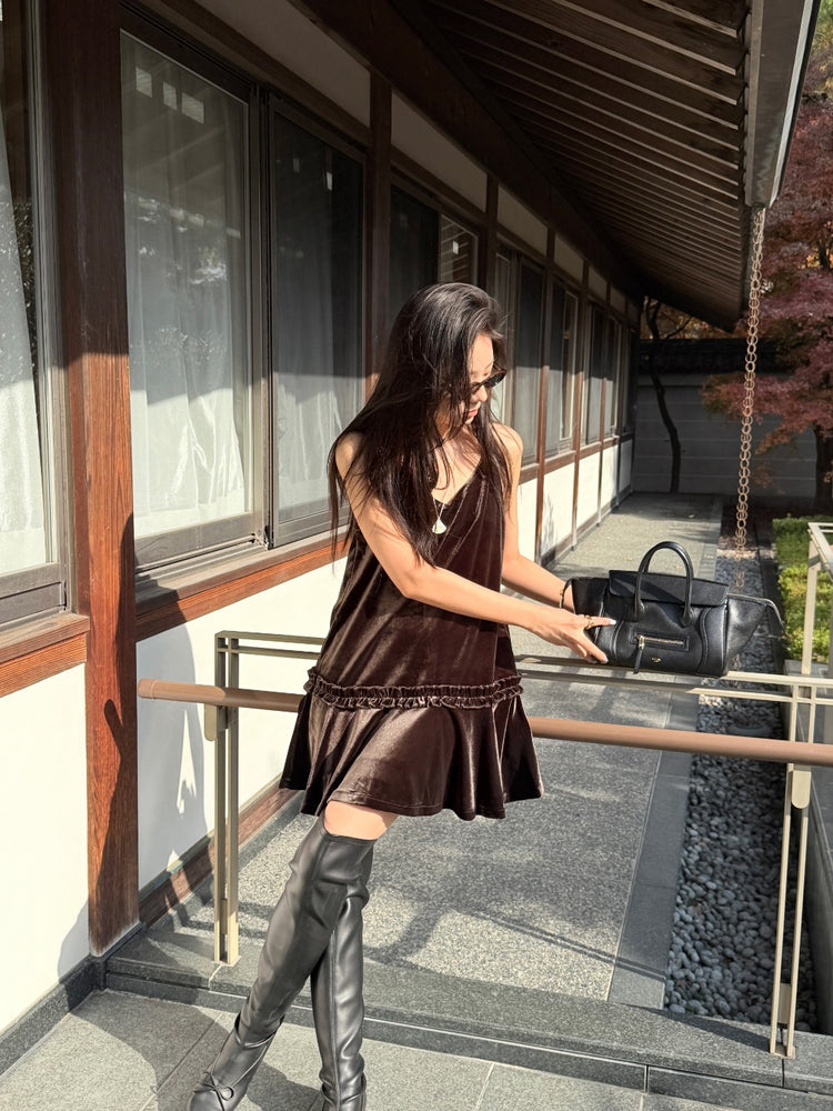 高質絲絨百褶細節連身裙