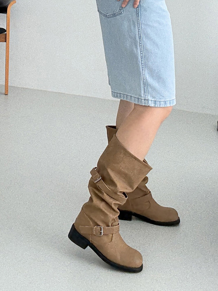 美色軟皮扣帶細節堆堆靴