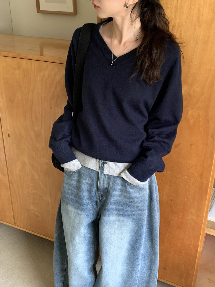 花邊V領排鈕細節上衣
