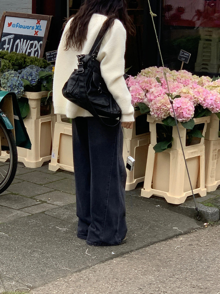 側壓線細節直腿牛仔褲