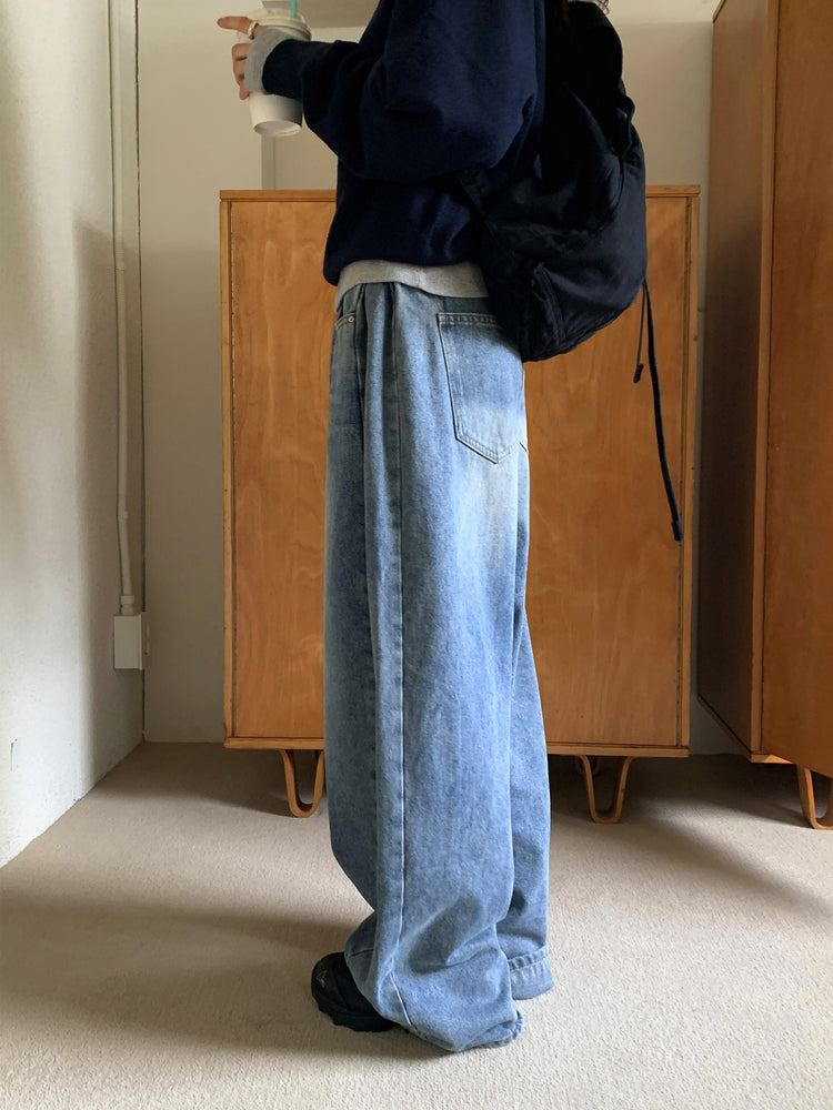 側壓褶細節廓形牛仔褲