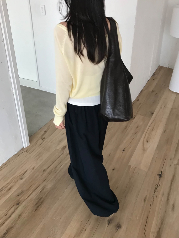 美色透膚V領針織上衣
