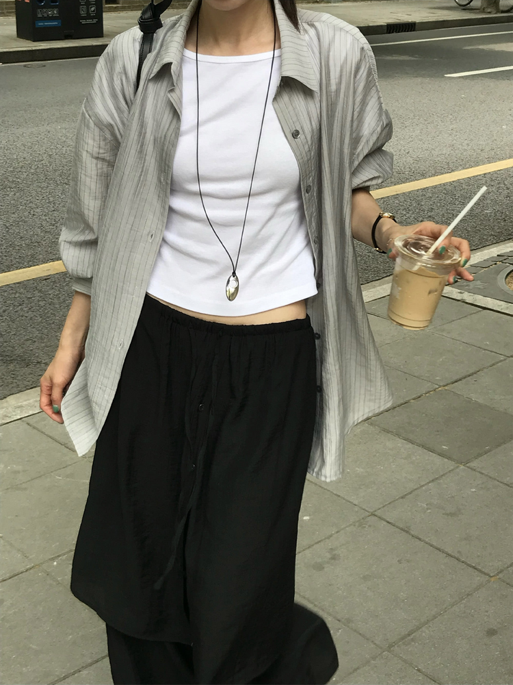 霧光澤排鈕細節裙褲