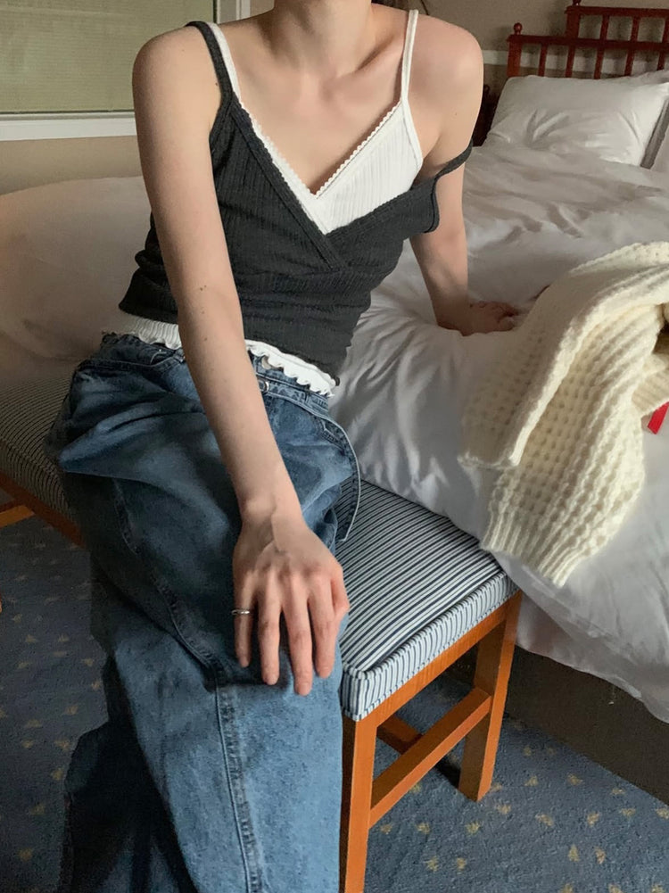 交疊蕾絲捲邊細節背心