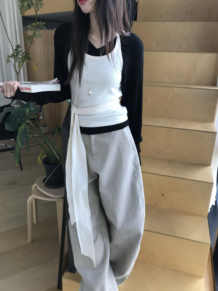 V領袖扣細節修腰上衣