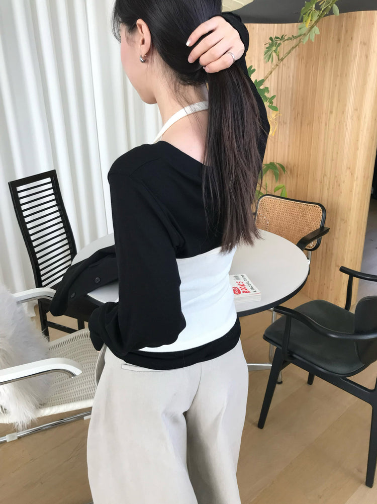 V領袖扣細節修腰上衣