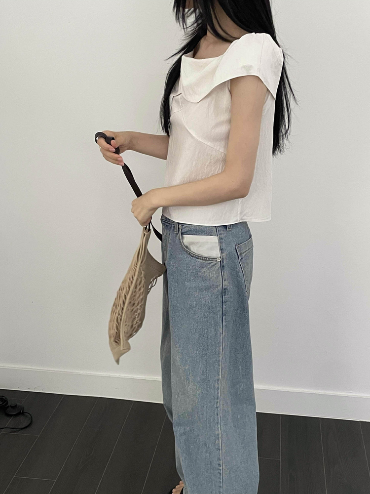 美肩反折弧線細節上衣