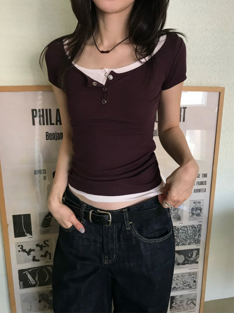 U領暗扣修身細節上衣