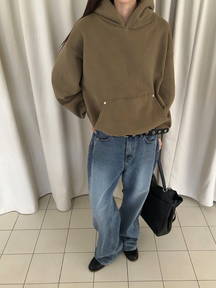 鉚釘細節基礎連帽衛衣