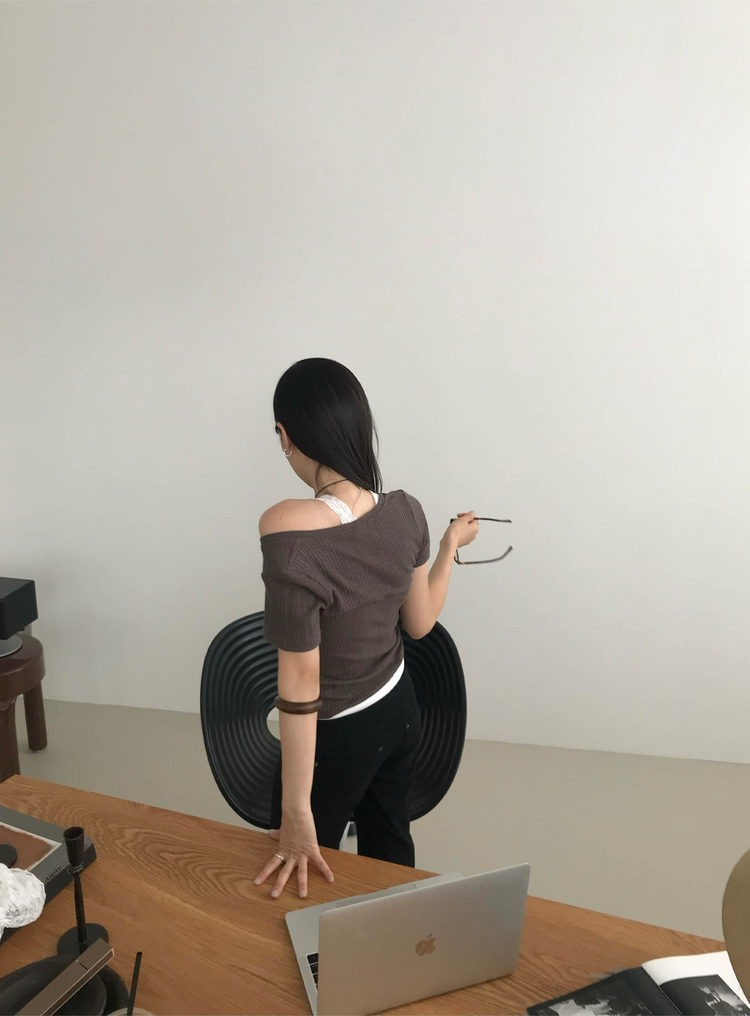 坑紋深V領修身上衣
