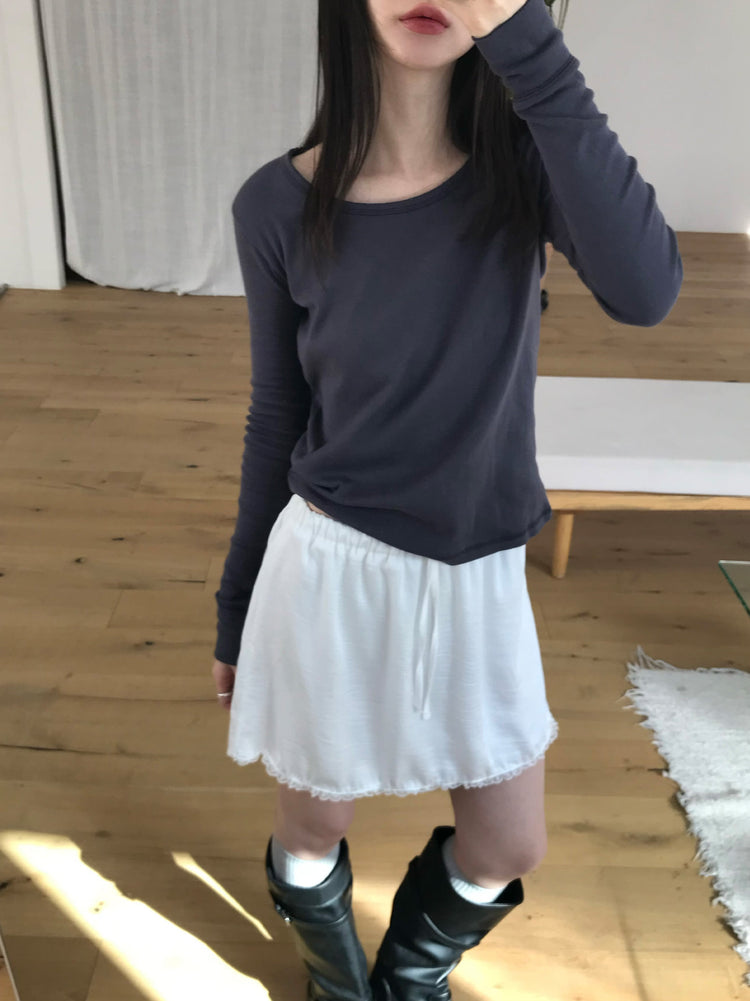 光澤感蕾絲邊細節短裙