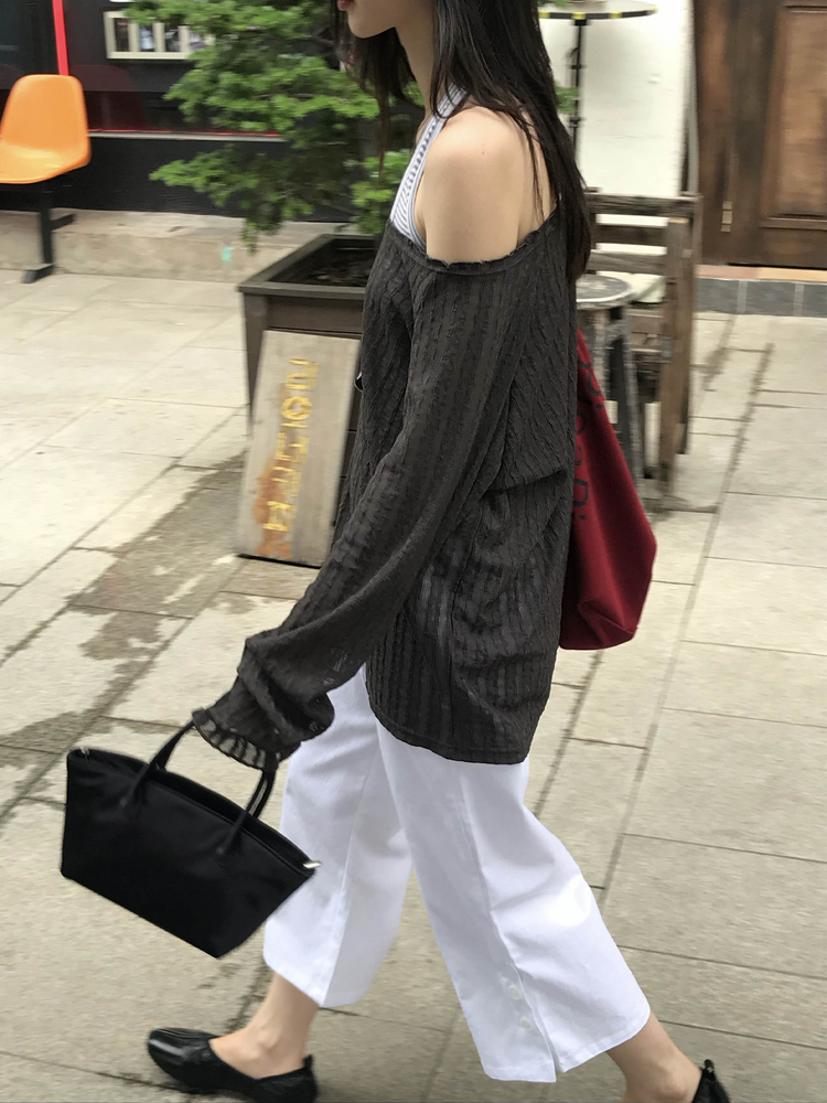 條紋掛脖上衣