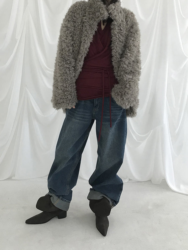 美色掛脖綁帶細節上衣