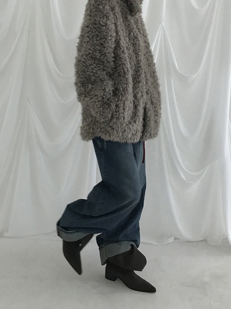 美色掛脖綁帶細節上衣