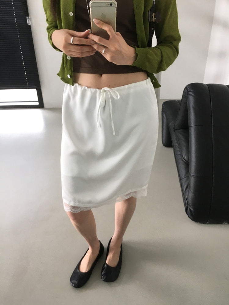 高質光澤美色蕾絲邊細節半裙