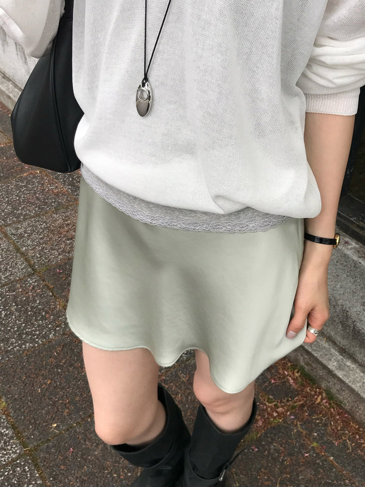 光澤感微傘短裙
