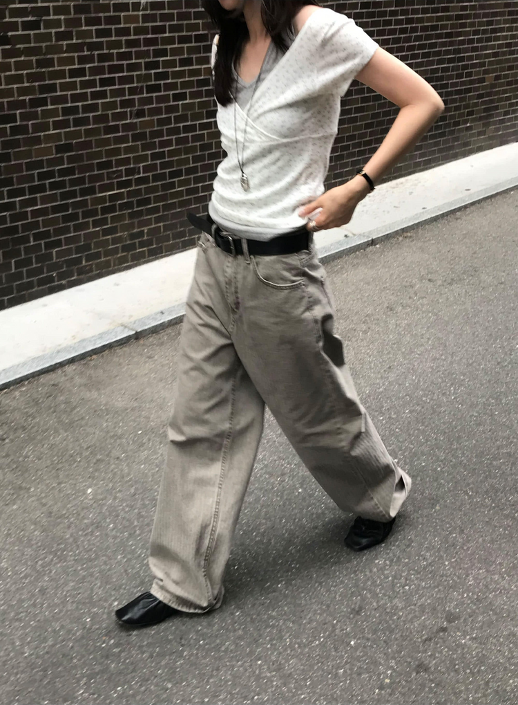 小碎花交疊細節上衣