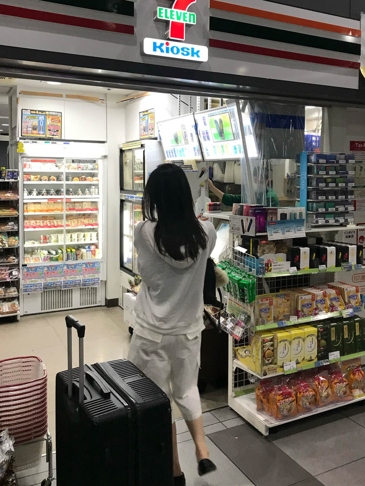 輕薄美色連帽外套