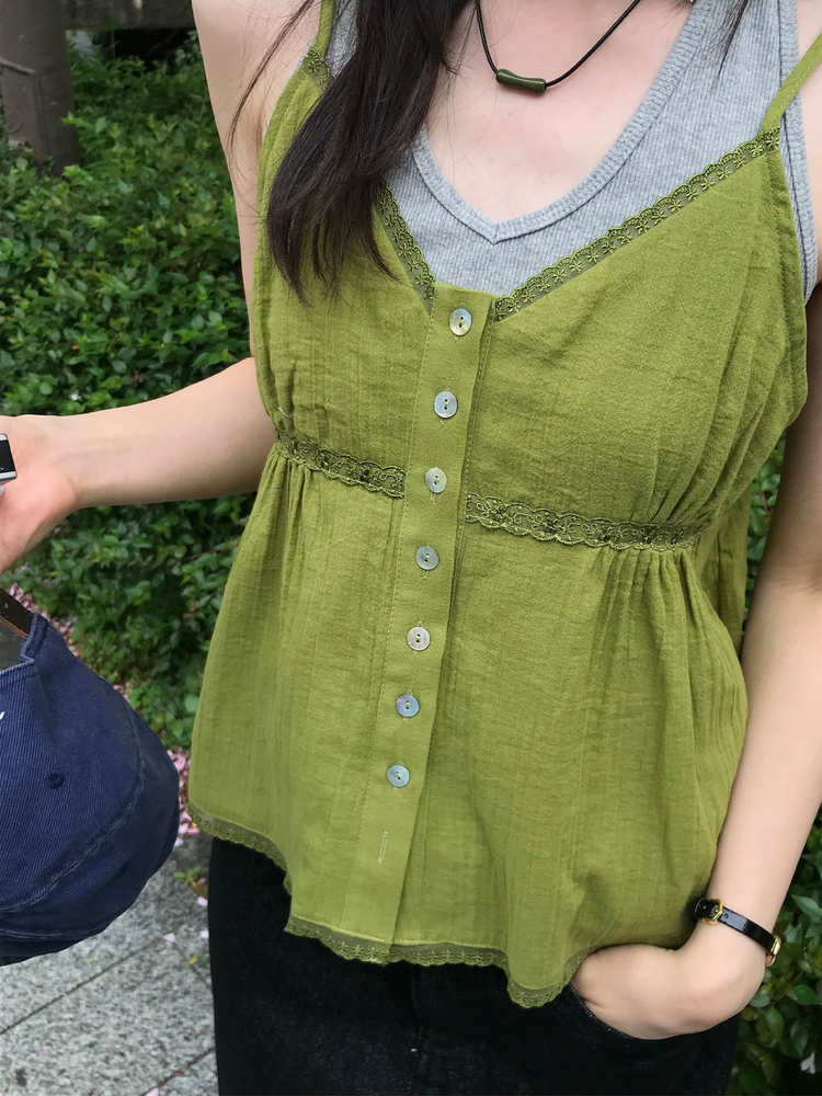 麻料蕾絲邊細節排鈕上衣
