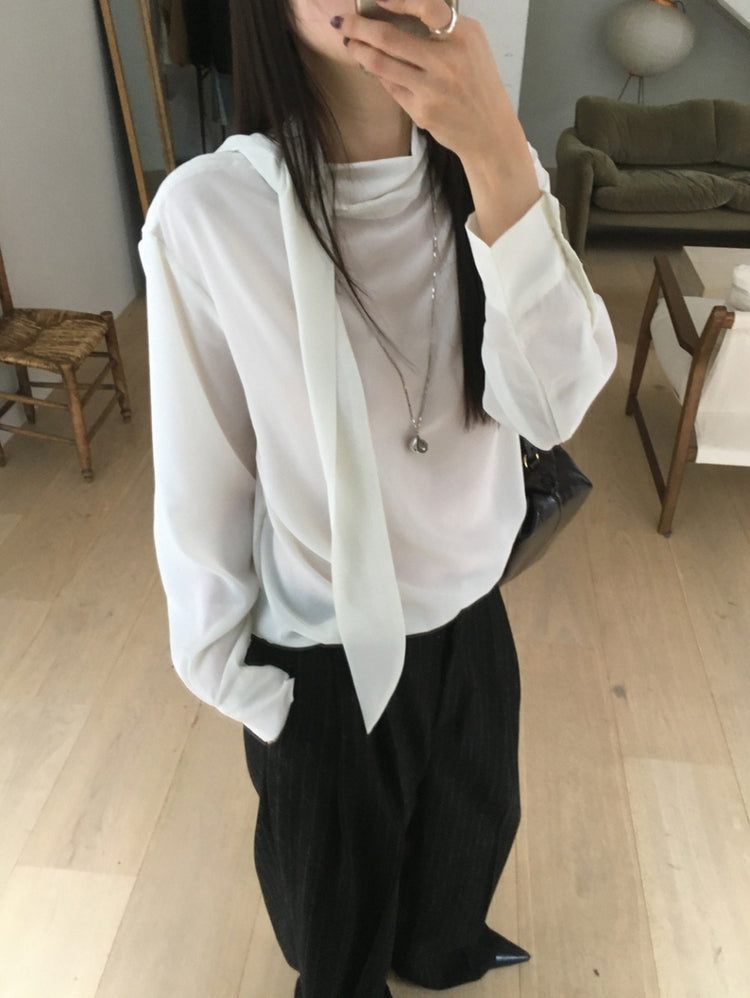 美背V領綁帶細節毛衣