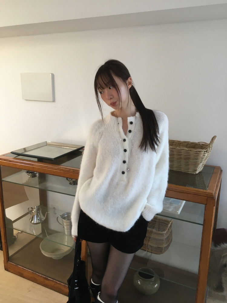 鐵扣細節燈芯絨短褲