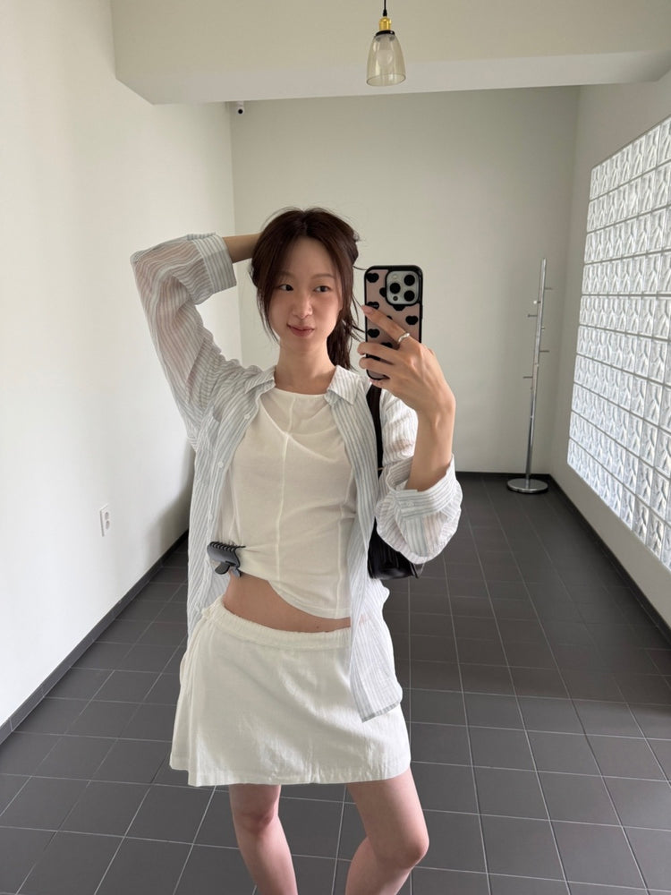 微透條紋側扣鈕細節襯衫