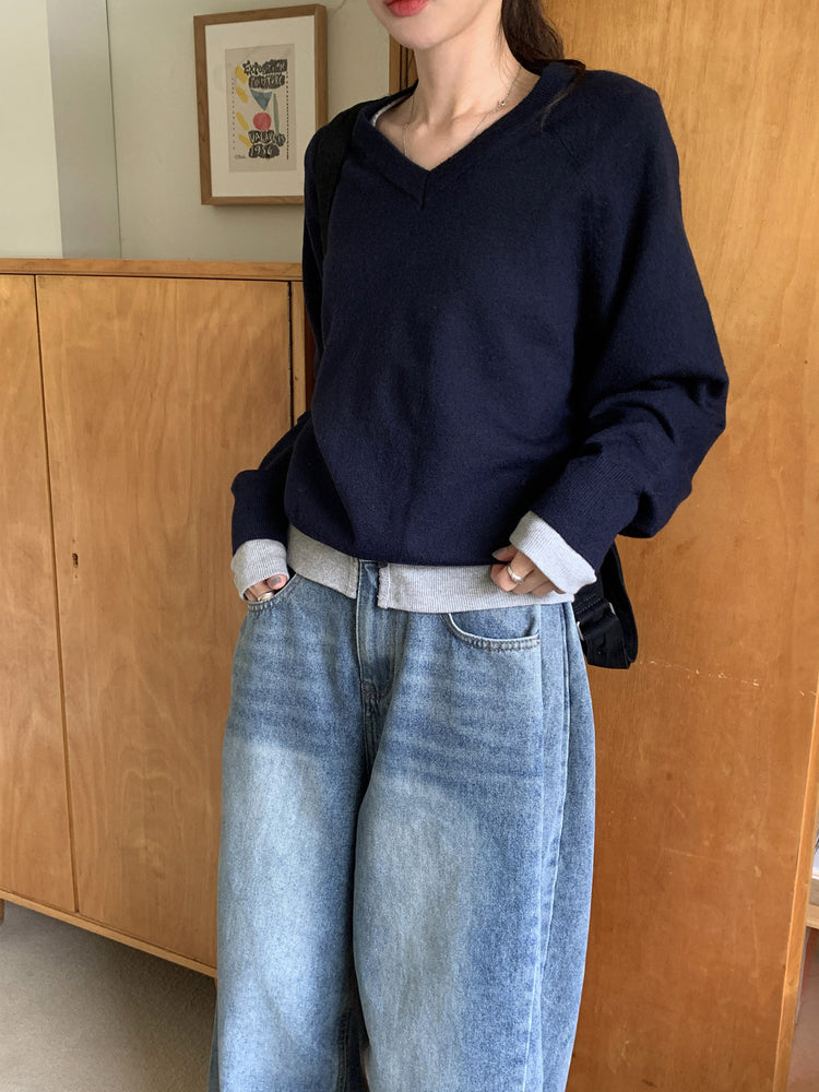 花邊V領排鈕細節上衣