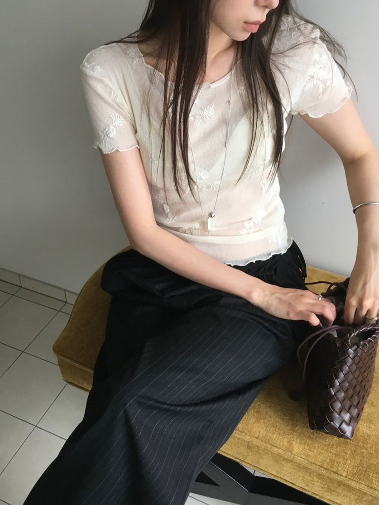 透膚立體花設計感上衣