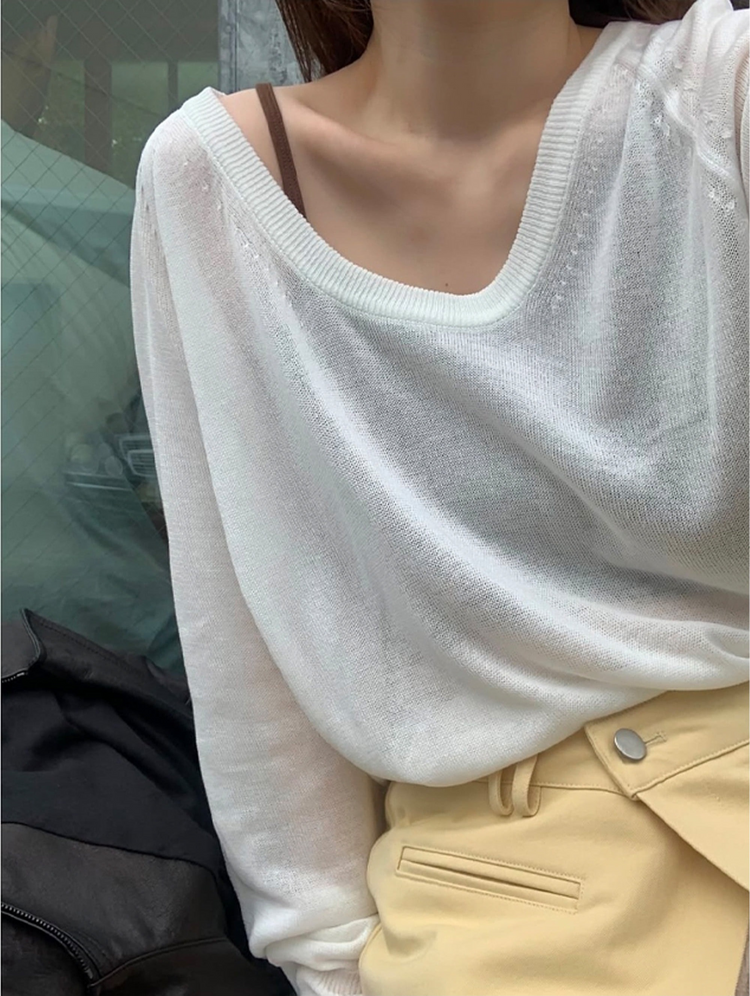 微透膚U領針織上衣