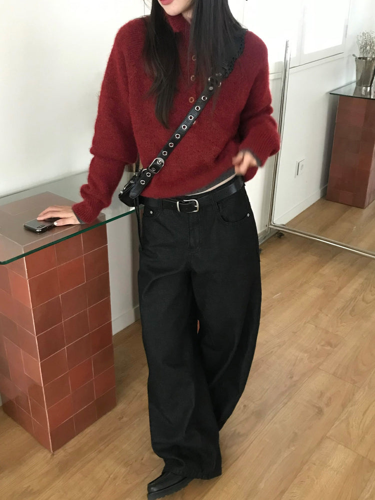 大圓領波點細節上衣