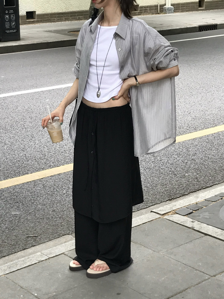 霧光澤排鈕細節裙褲