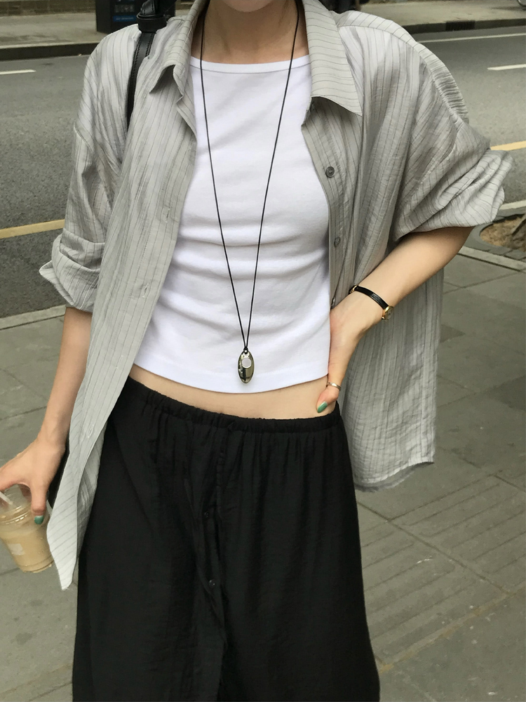 霧光澤排鈕細節裙褲