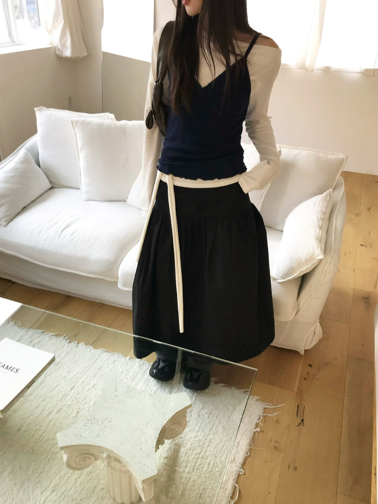 美肩抓皺綁帶細節上衣
