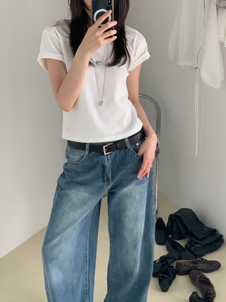 美色鉚釘細節牛仔褲