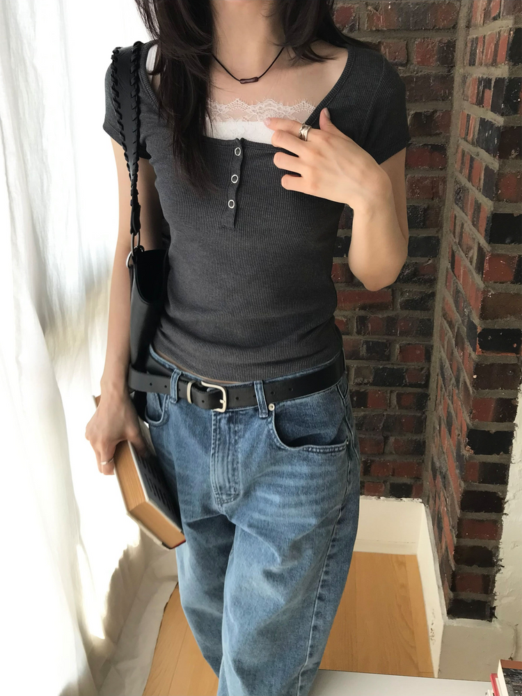 U領暗扣修身細節上衣