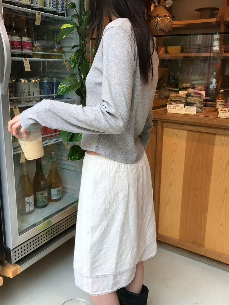 船領弧下擺修腰上衣