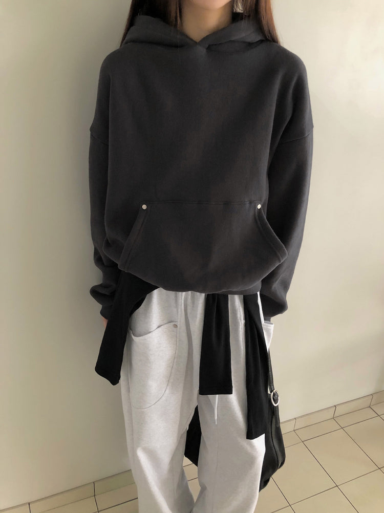 鉚釘細節基礎連帽衛衣