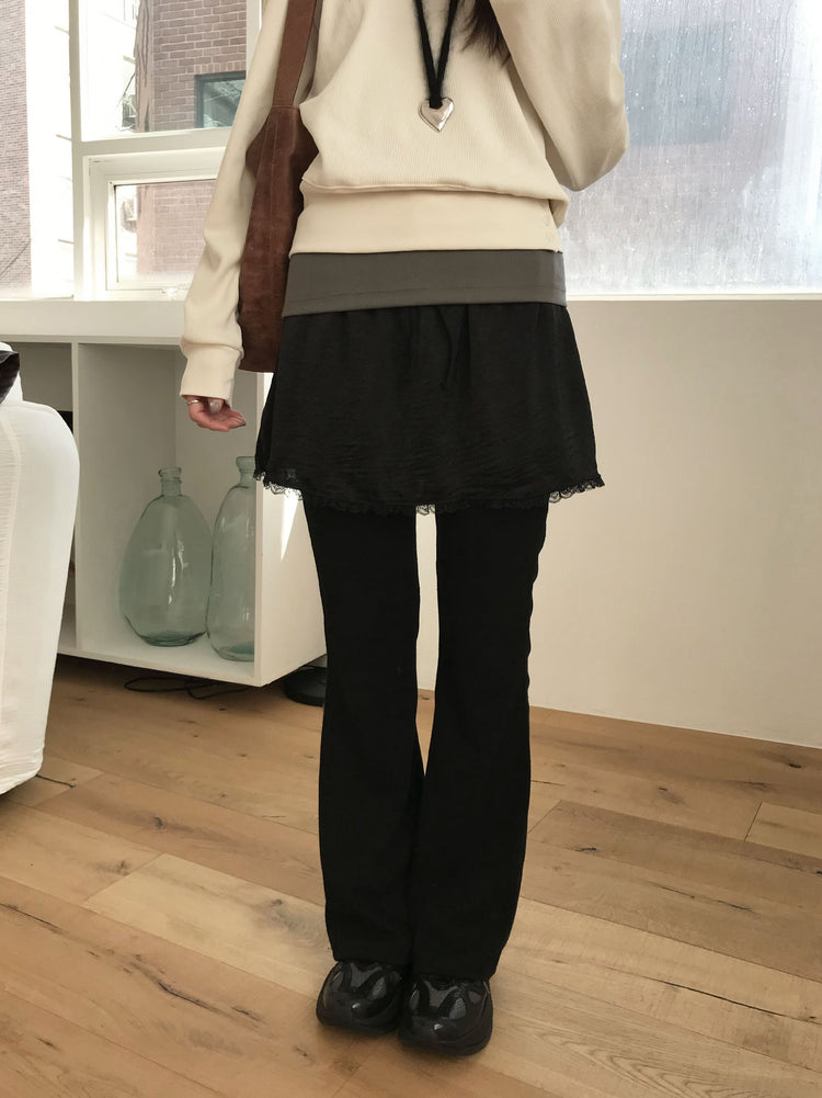 光澤感蕾絲邊細節短裙