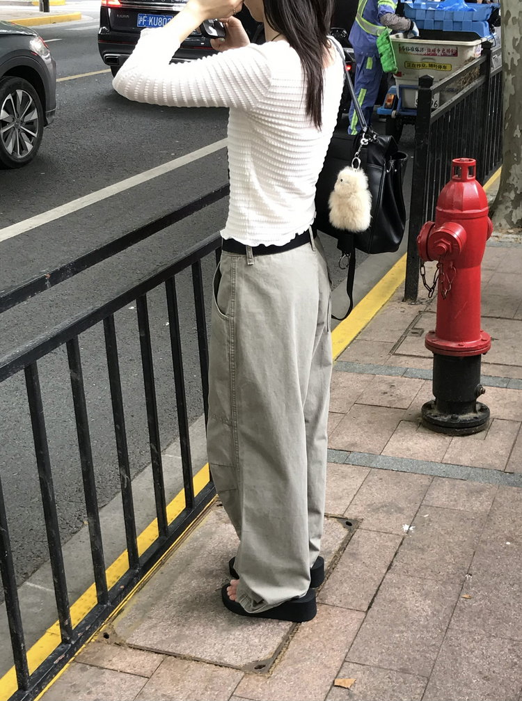 壓花線細節排鈕七分袖上衣