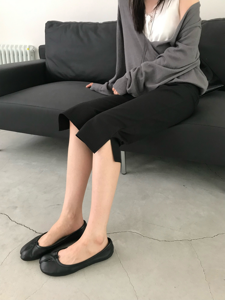 霧光澤蕾絲邊細節修腰上衣