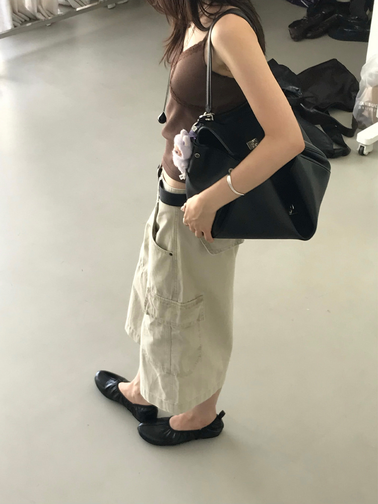 美色蕾絲邊交疊背心
