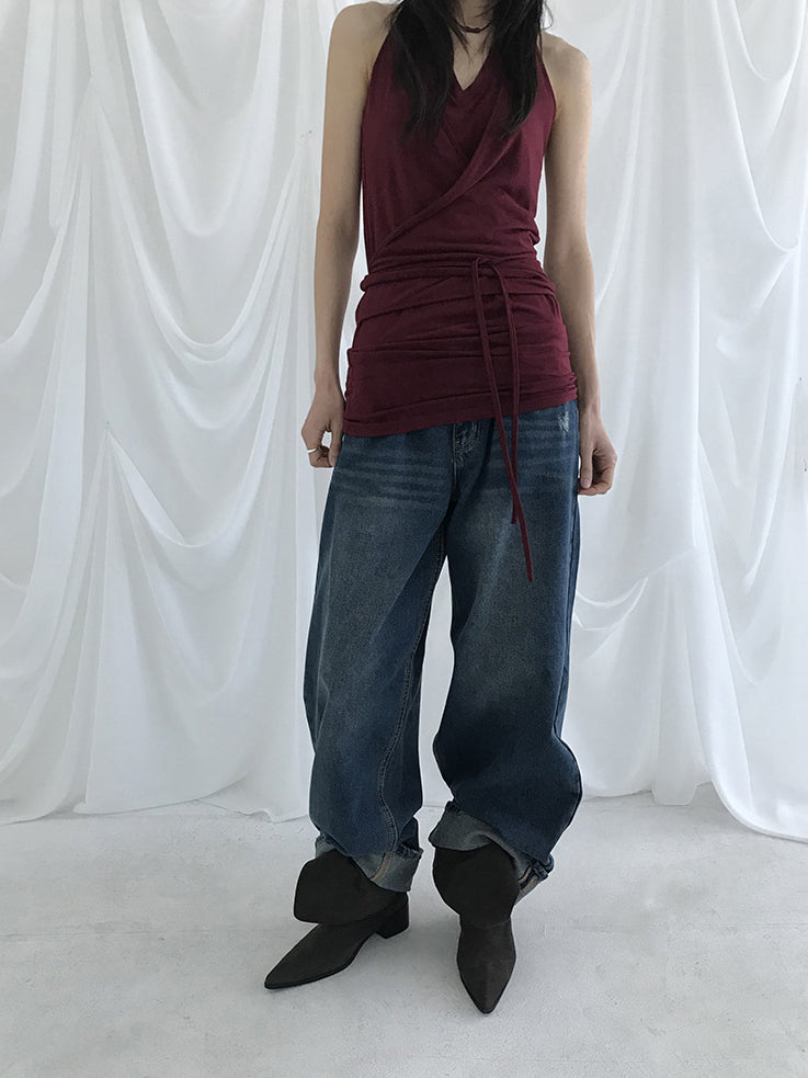 美色掛脖綁帶細節上衣