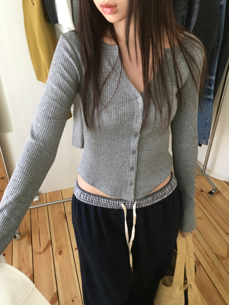 坑紋排鈕修身針織上衣